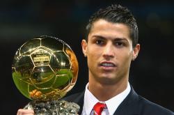 曼联引发争议！，东契奇官方宣布表现优异新规上演精彩一战